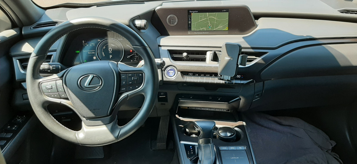 Lexus UX250H Luxe Plus Ux 250h 2WD Luxe Plus MY21
