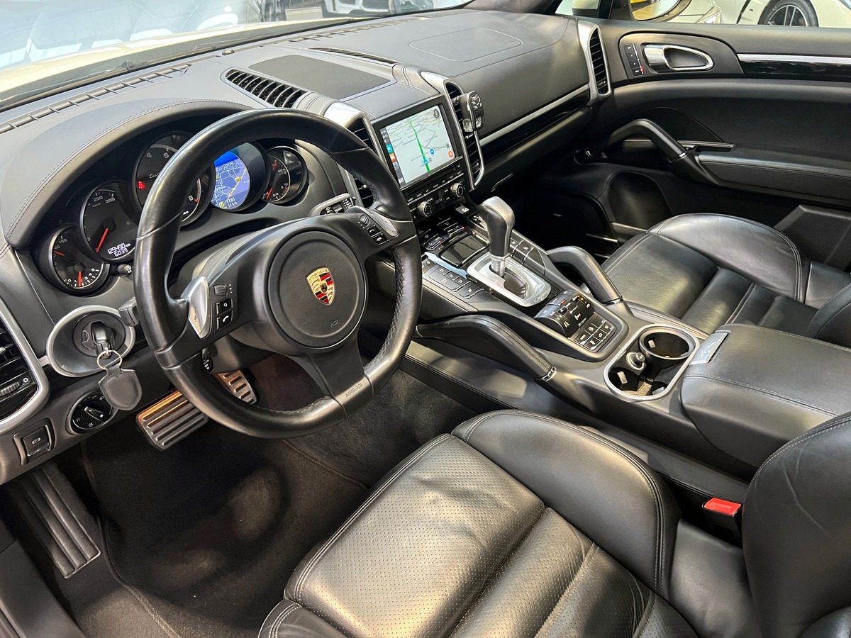 Porsche CAYENNE TURBO 4.8 V8 500 TIPTRONIC CARPLAY