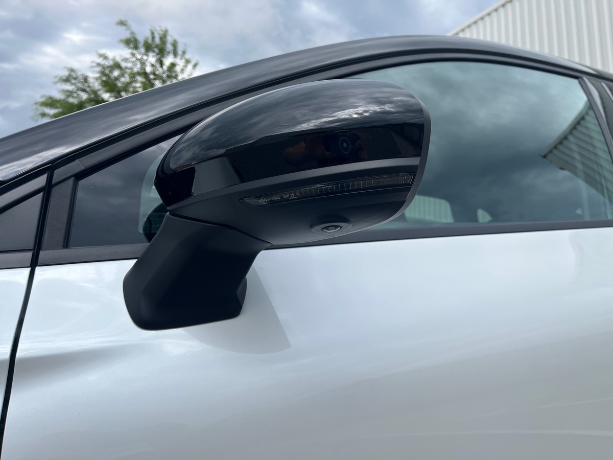 RENAULT Captur TECHNO E-TECH FULL HYBRID 145
