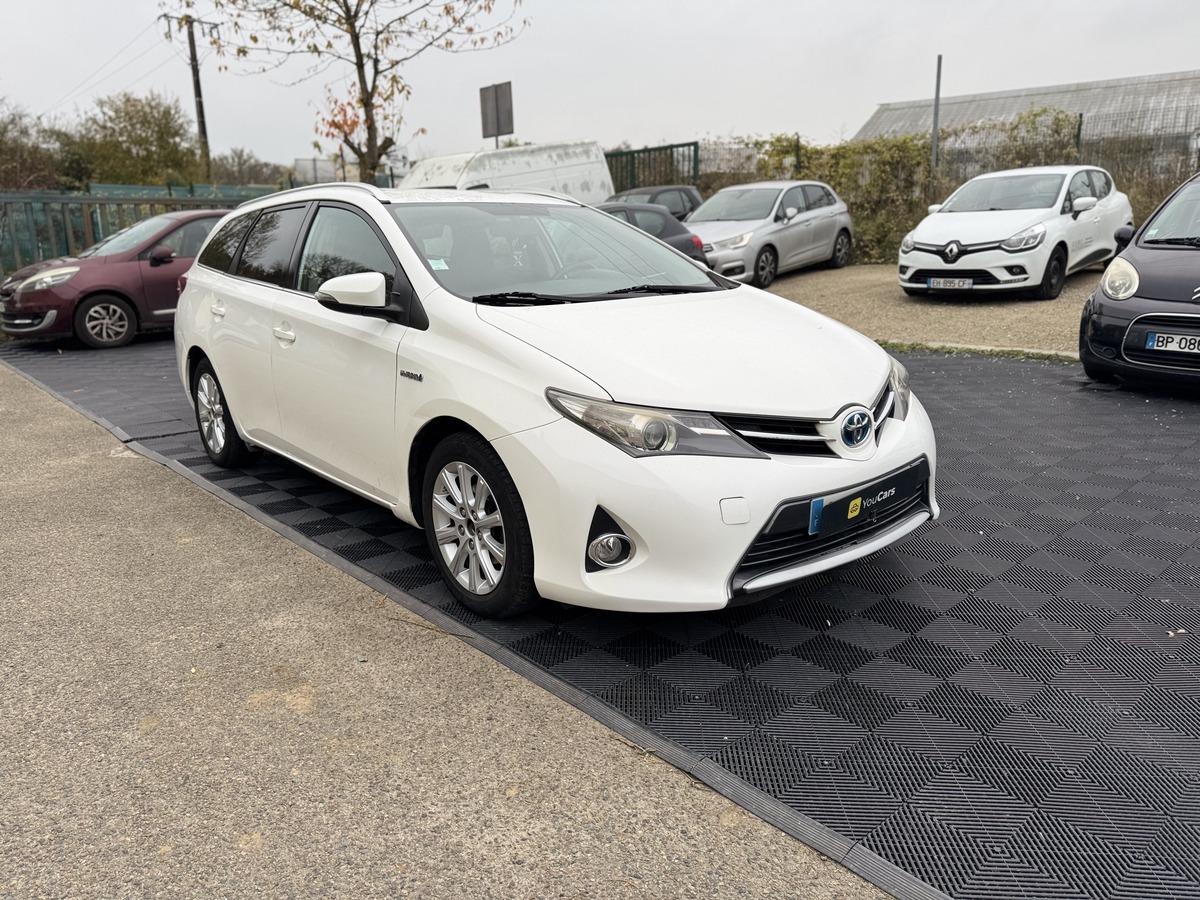 Toyota Auris Touring Sports 1.8 VVT-i Hybride 99 cv Boîte auto - CAMERA DE RECUL - CLIMATISATION