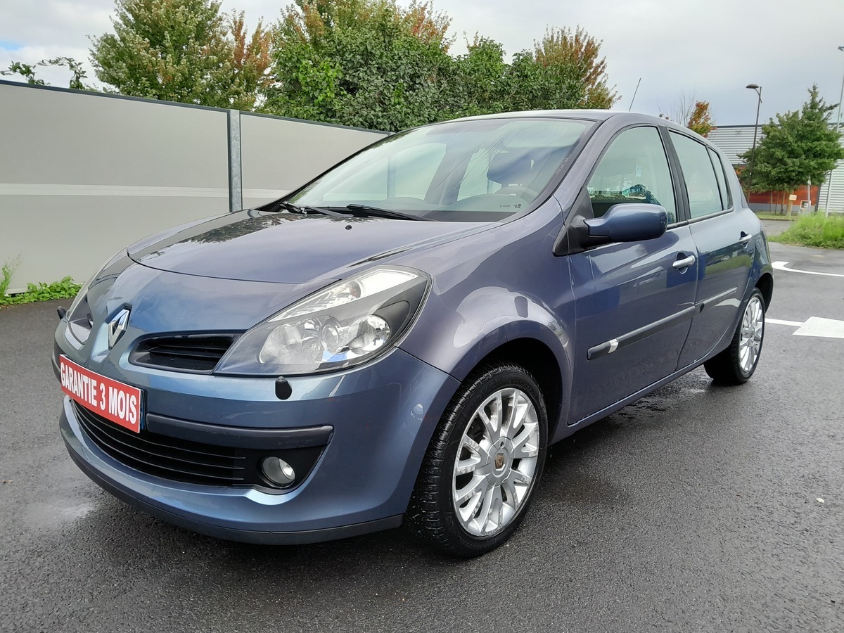 RENAULT Clio III 1.5 dCi 85 CH Dynamique