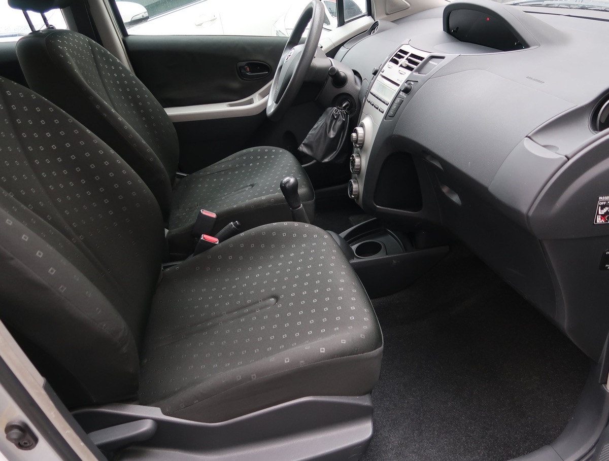 Toyota Yaris II 1.0 vvt-i