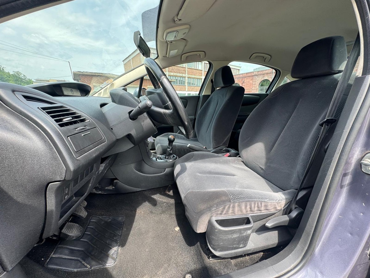 Citroën C4 1.6HDI 90-Finition Virgin Méga-Garantie