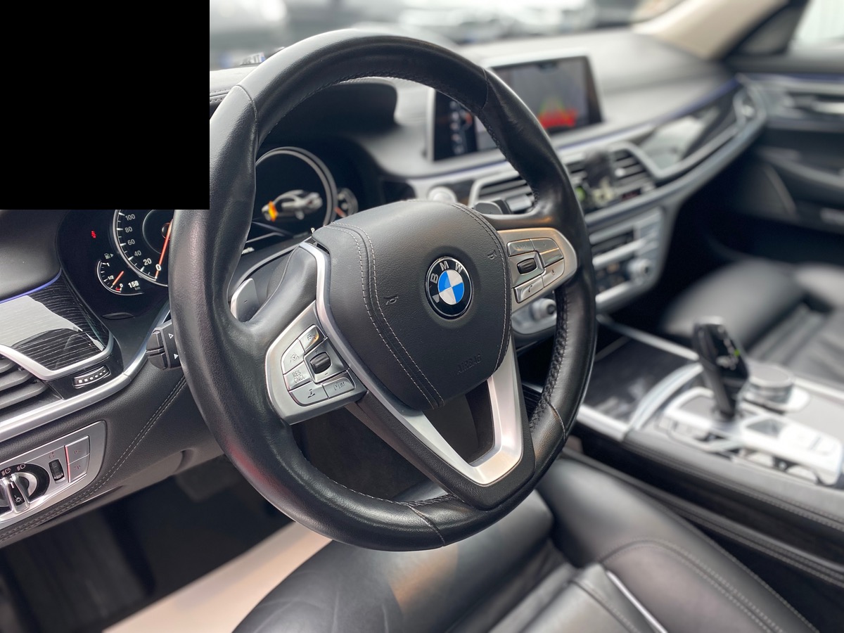 Bmw Série 7 740e G11 HYBRID 326 TO/CAM/HARMAN c