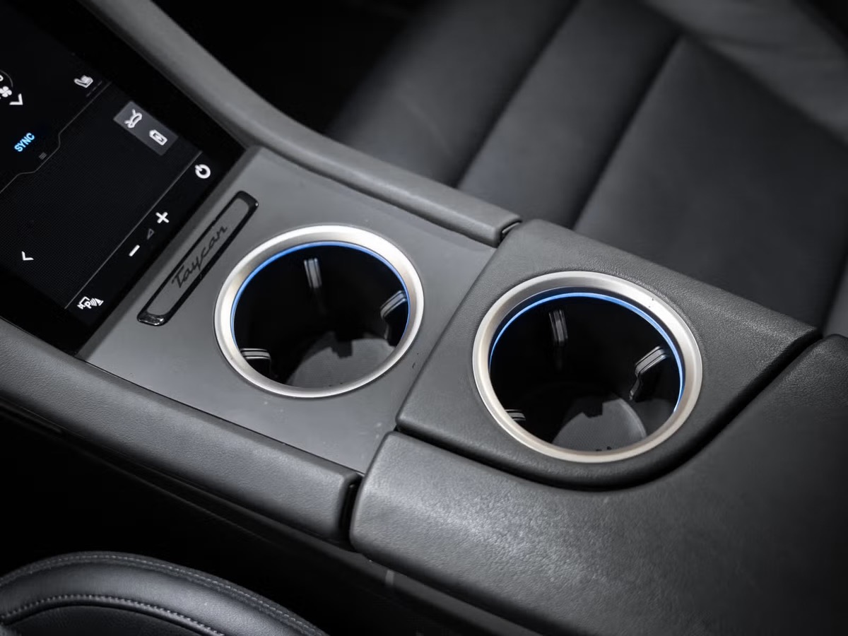Porsche Taycan 4S Sport Turismo 571CH Performance Battery+ Chrono/Pano/360/Bose/Inno/Siège chauffant