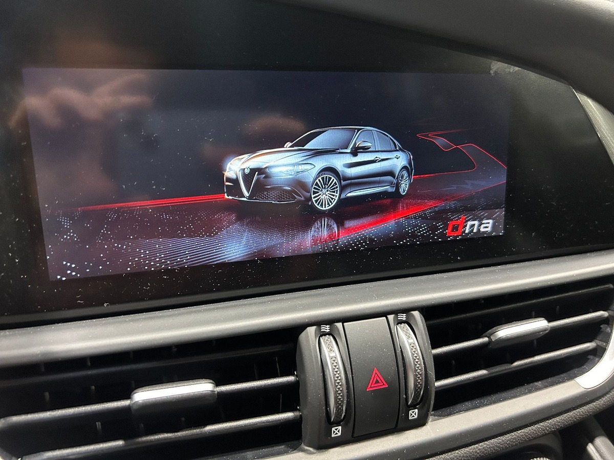 Alfa Romeo Giulia 2.2 JTD 210ch Veloce Q4 AT8
