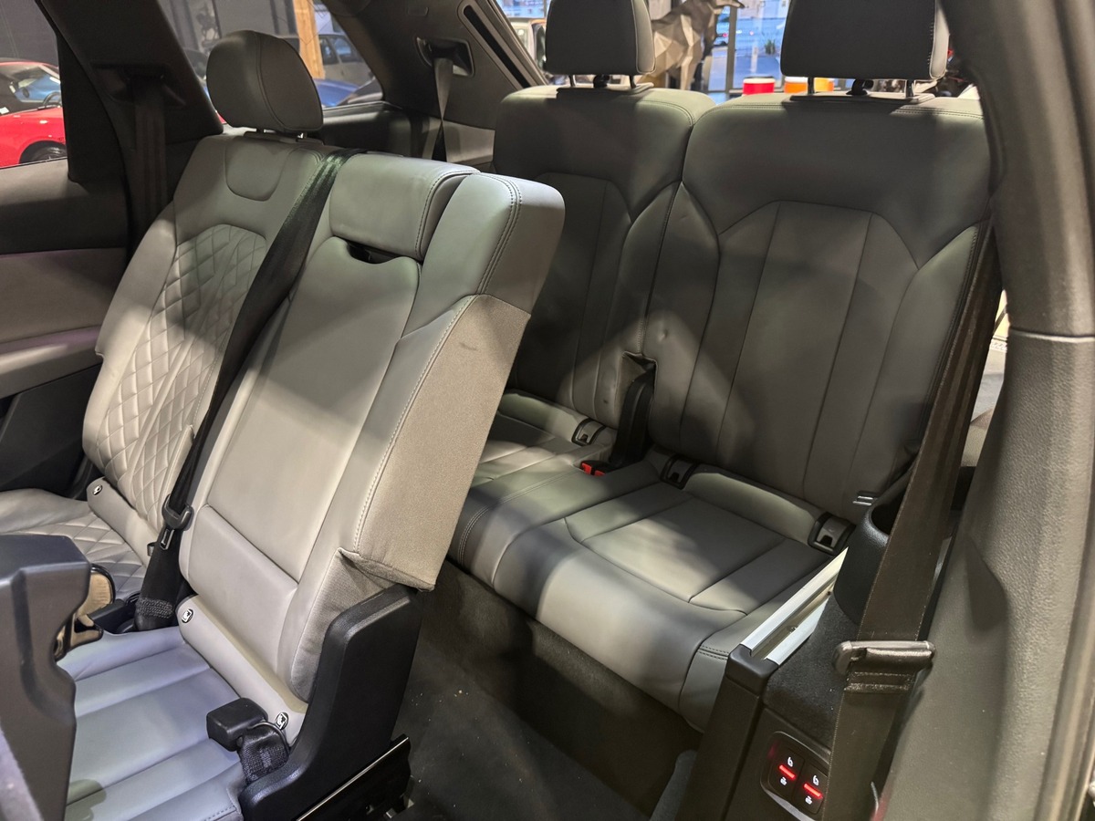 Audi SQ7 4.0 V8 TDI 435ch Quattro 7 places / Bose / 3D Surround View / HU/ Attelage