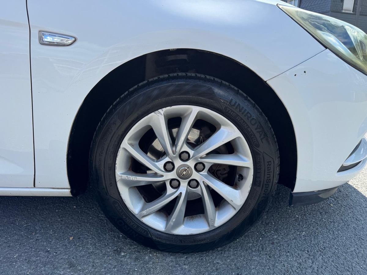 Opel Astra 1.4 Turbo 125cv - Garantie - Première main