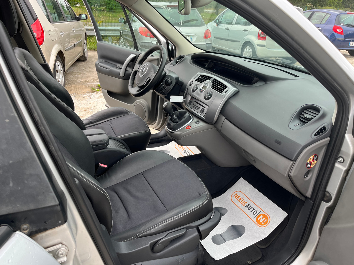 RENAULT Megane scenic 1.5 dci - 105CH 162383km