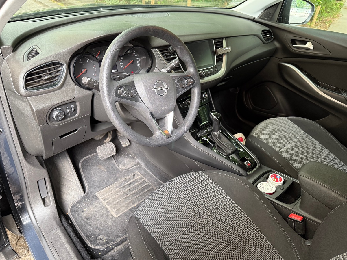Opel Grandland X 1.5 CDTI EAT8 130 cv Boîte auto Carplay