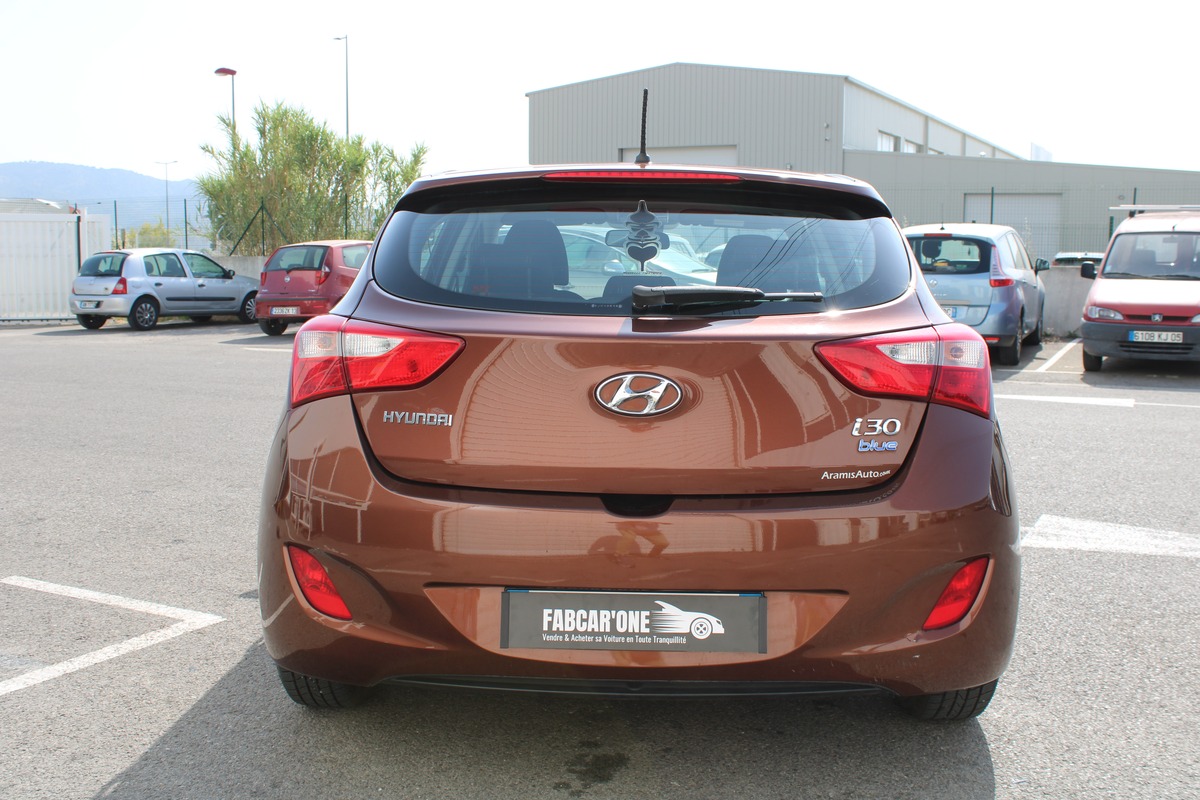 Hyundai i30 1.6 CRDI 110 PACK INVENTIVE LIMITED BD - Garantie 12 Mois
