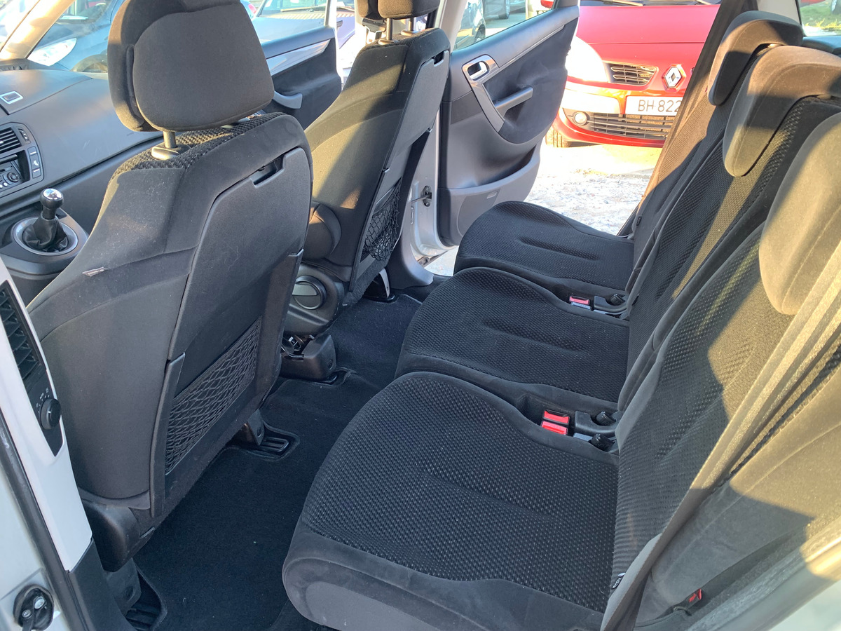 Citroën C4 picasso 1.6 hdi 110CH 162513km