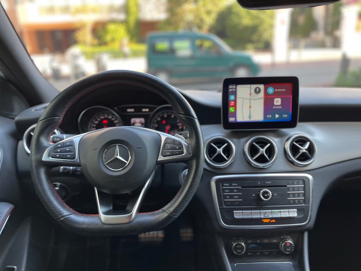 Mercedes Benz GLA 200 156 cv / Phase 2 / AMG / Toit Ouvrant / CarPlay / Jantes Noires