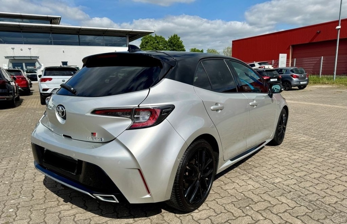 Toyota Corolla 2.0 1584ch Hybrid GR Sport AHK Navi JBL