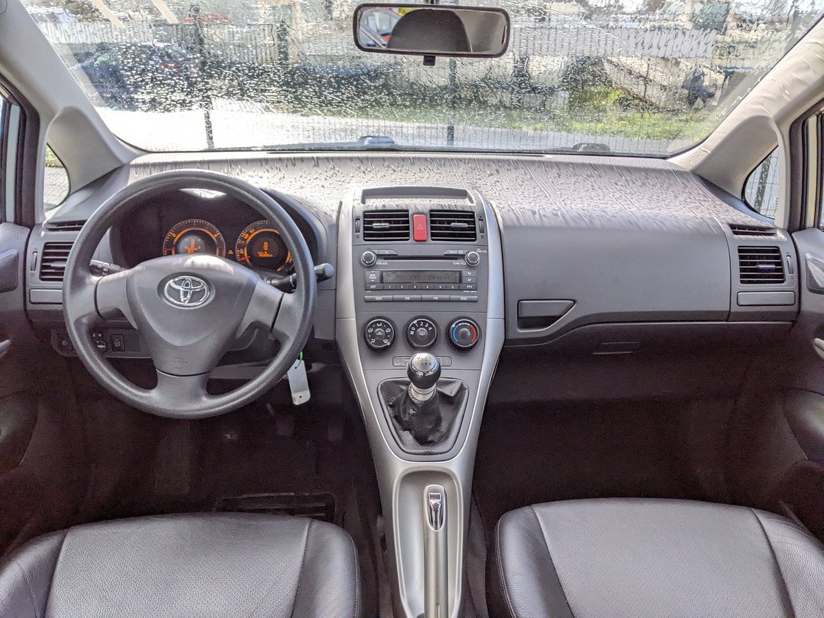 Toyota Auris 1.3 VVTi 100
