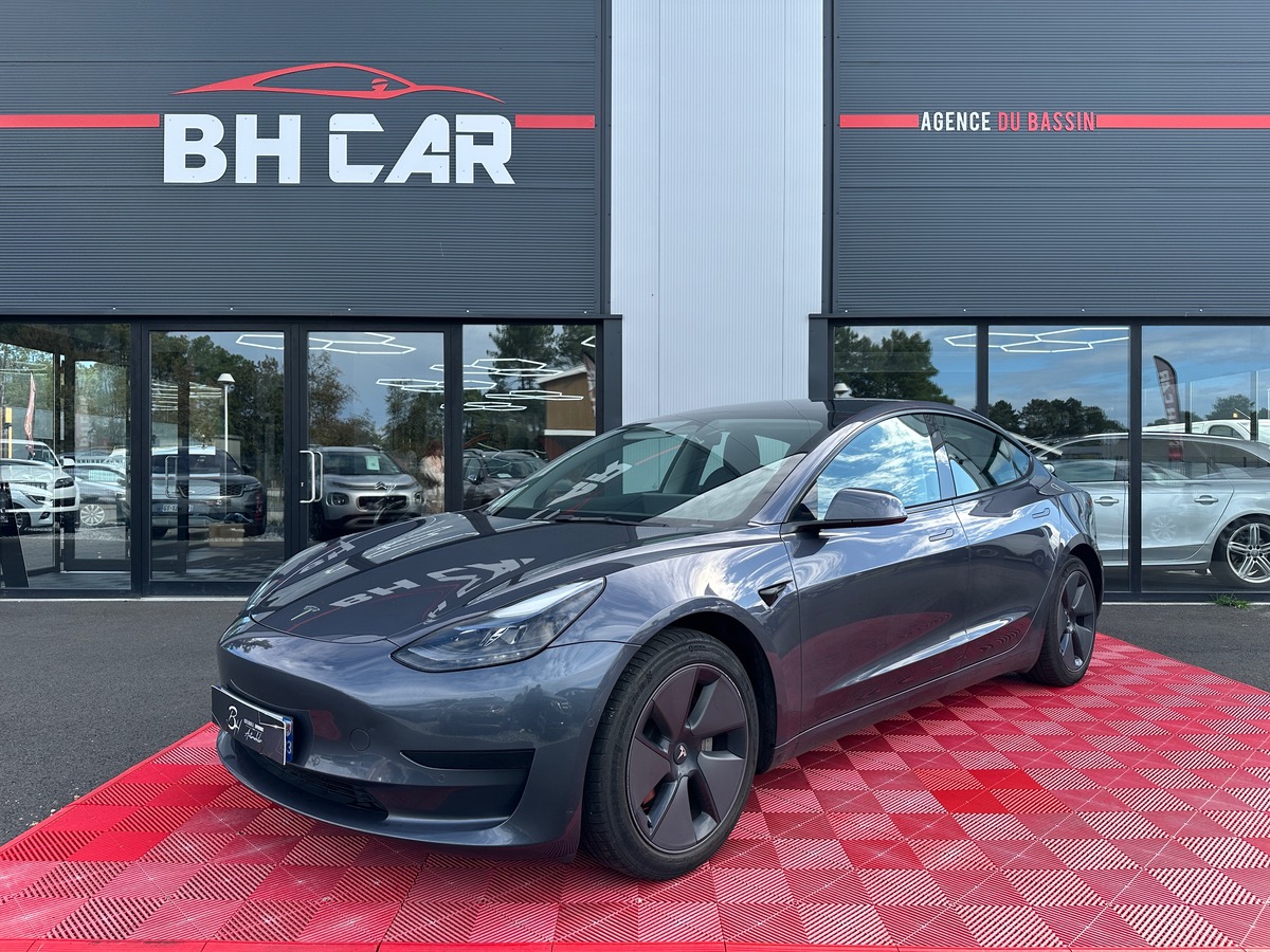 Image: Tesla Model 3 SR+ 325