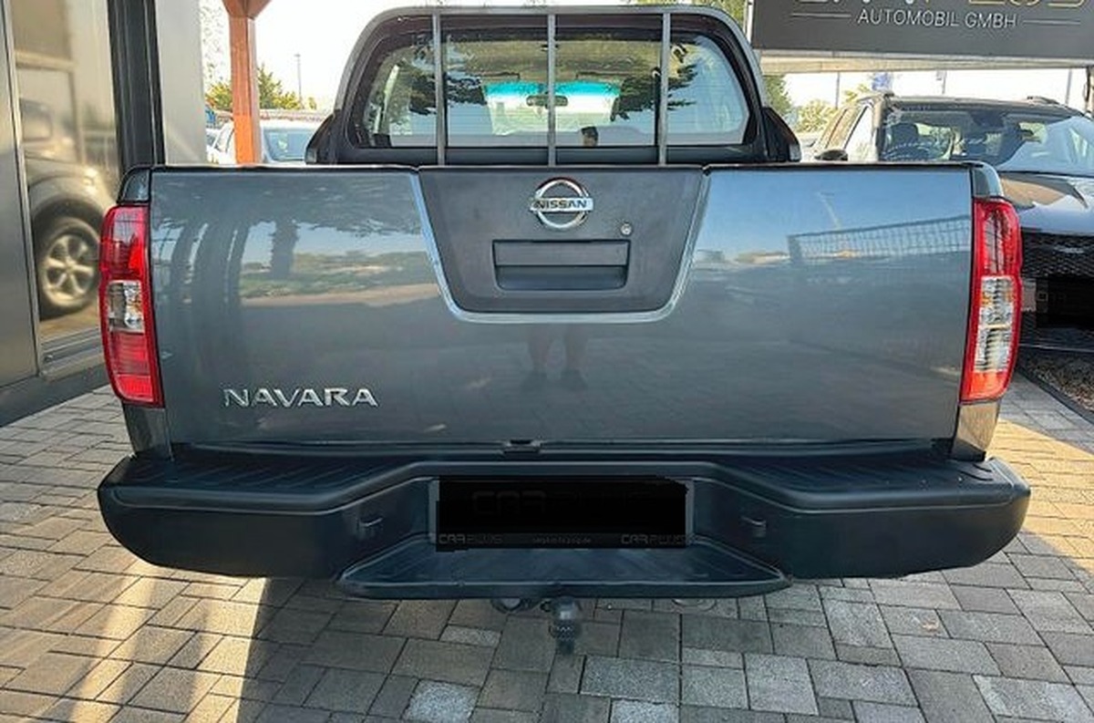 Nissan Navara Nissan Navara Pickup Double Cab XE