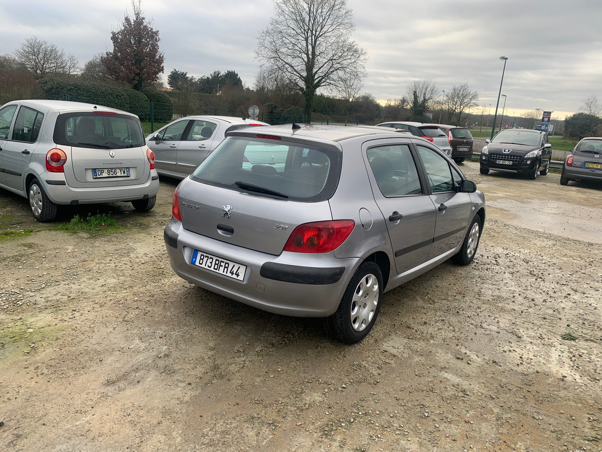 Peugeot 307 1.6i 16v 110CH 85437KM