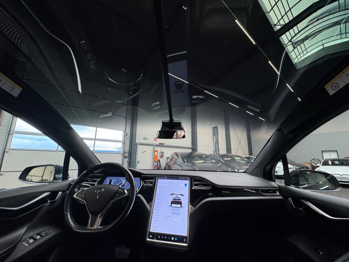 Tesla Model X 90D Dual Motor 6 places Supercharge gratuite