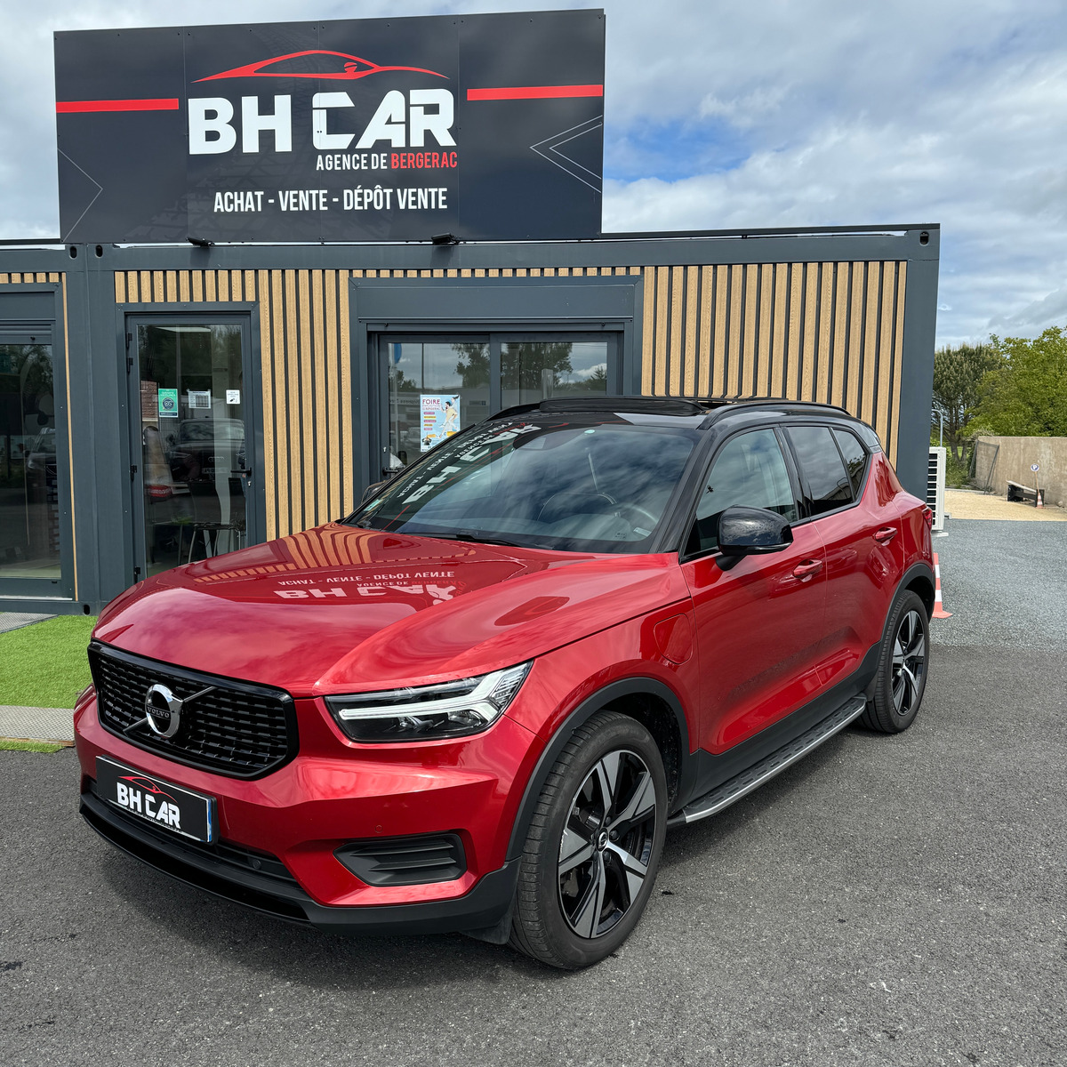 Image: Volvo XC40 T5 Recharge 180 + 82ch R-Design DCT 7