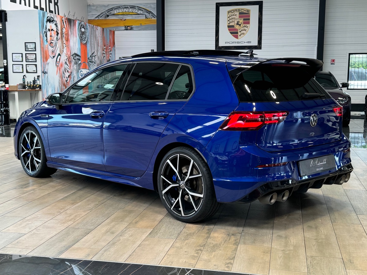 Volkswagen Golf 8 R 4 MOTION 2.0 TSI 320CV FULL AKROPOVIC/TO/HARMAN/HUD