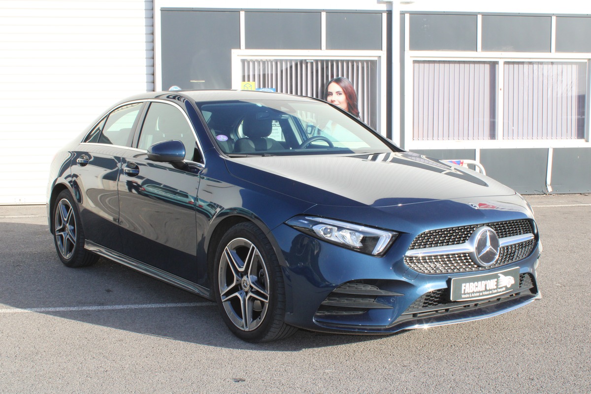 Mercedes-Benz Classe A IV BERLINE 180 AMG LINE