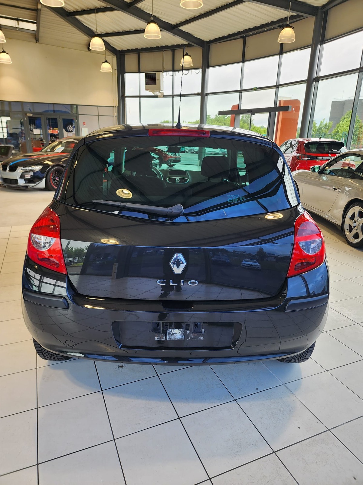 RENAULT Clio III 1.2L 100CV