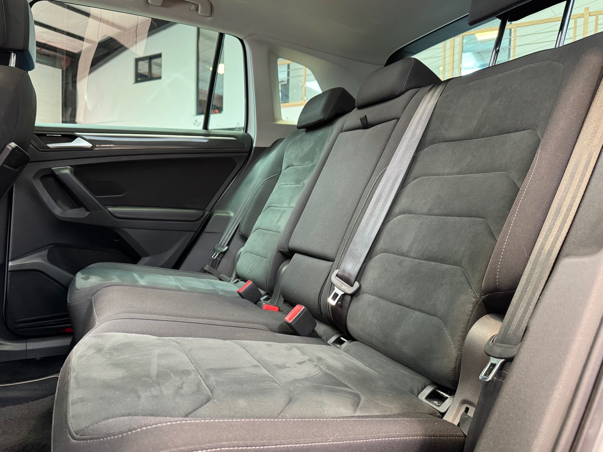 Volkswagen Tiguan TDI 150 R-LINE DSG7 CARAT TO/ATTELAGE/CARPLAY