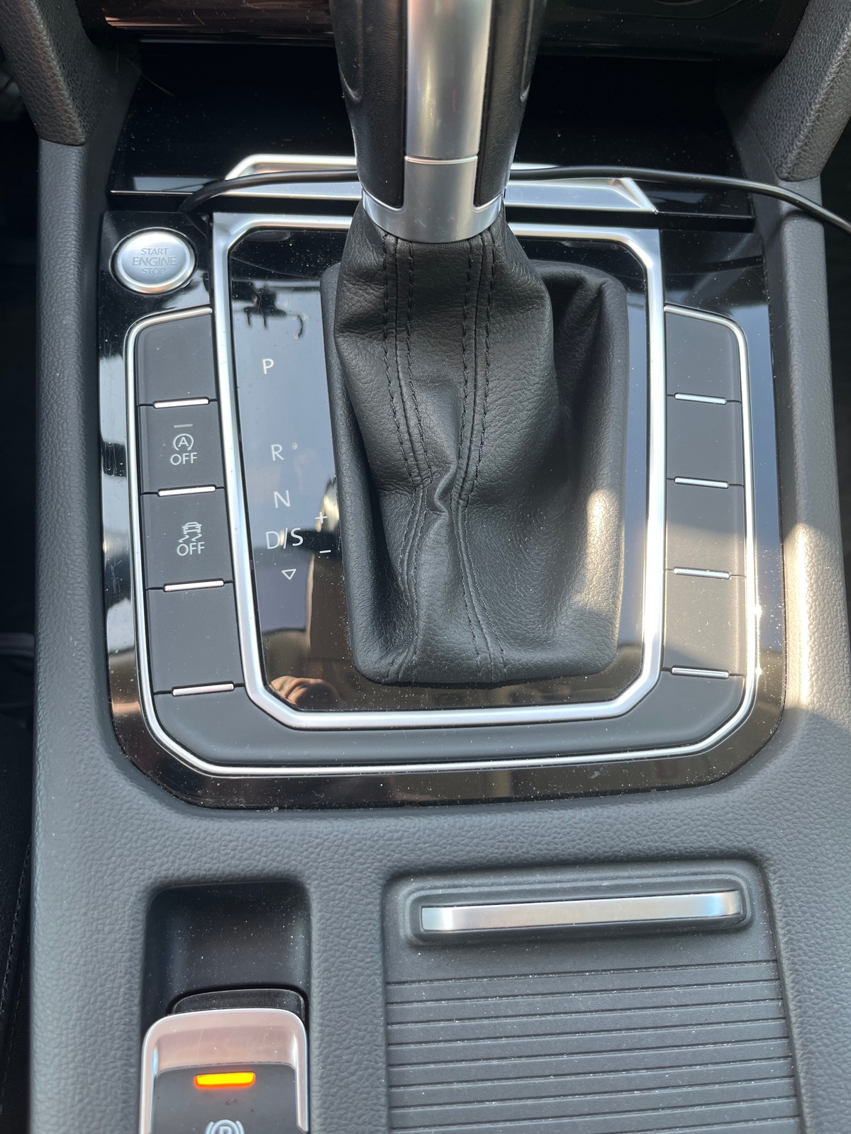 Volkswagen Passat Break SW 2.0 TDI 4Motion DSG6 190cv Finition Carat, attelage, Suivi Complet.