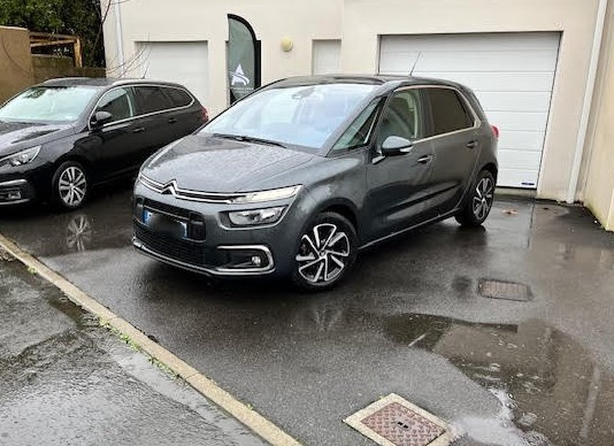 Citroen C4 1.6 Blue HDi 120 S&S  EAT6 Feel, Garantie12 M,