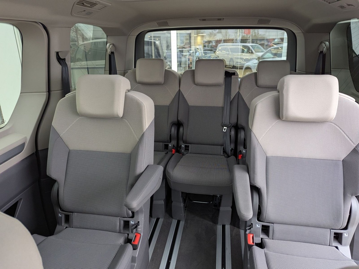 Volkswagen Multivan VII (T7) 1.4 eHybrid 218ch Life Court DSG6