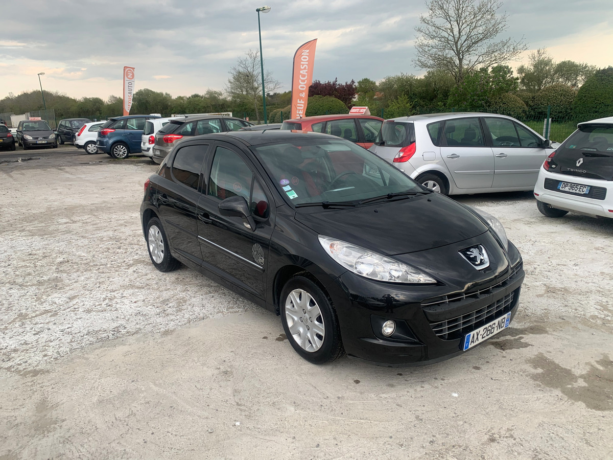 Peugeot 207 1.4 vti 16v SERIE 64 - 124886KM