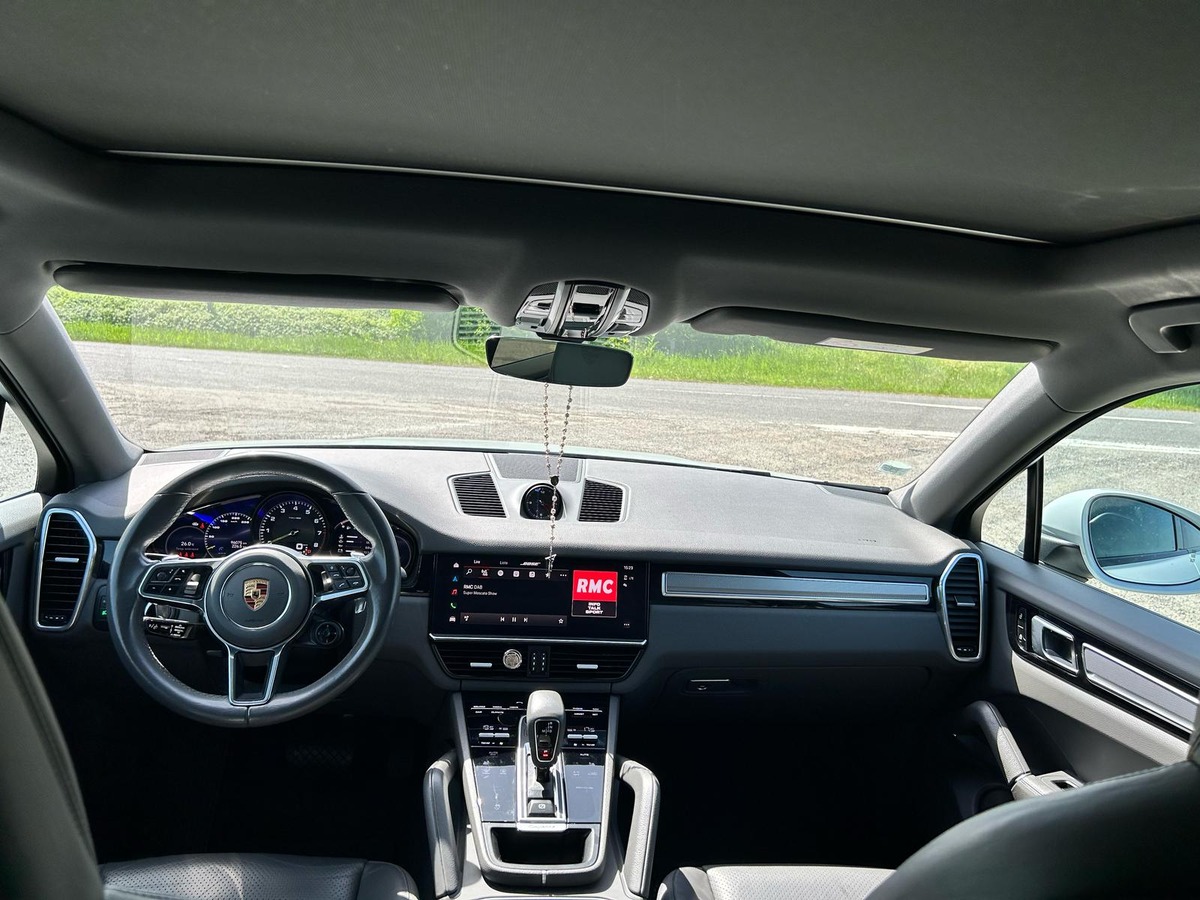 Porsche Cayenne E-Hybrid Coupé Platinum Edition 462 Chevaux