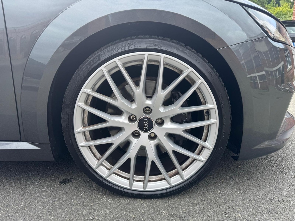 Audi TTS 2.0 TFSi Quattro S-Tronic