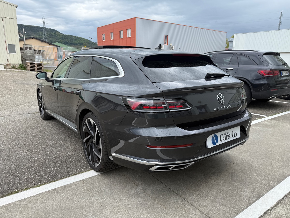 Volkswagen Arteon ShootingBrake 2.0L TDi EVO SCR DSG7 150 cv R-line, Toit ouvrant, Suivi Complet