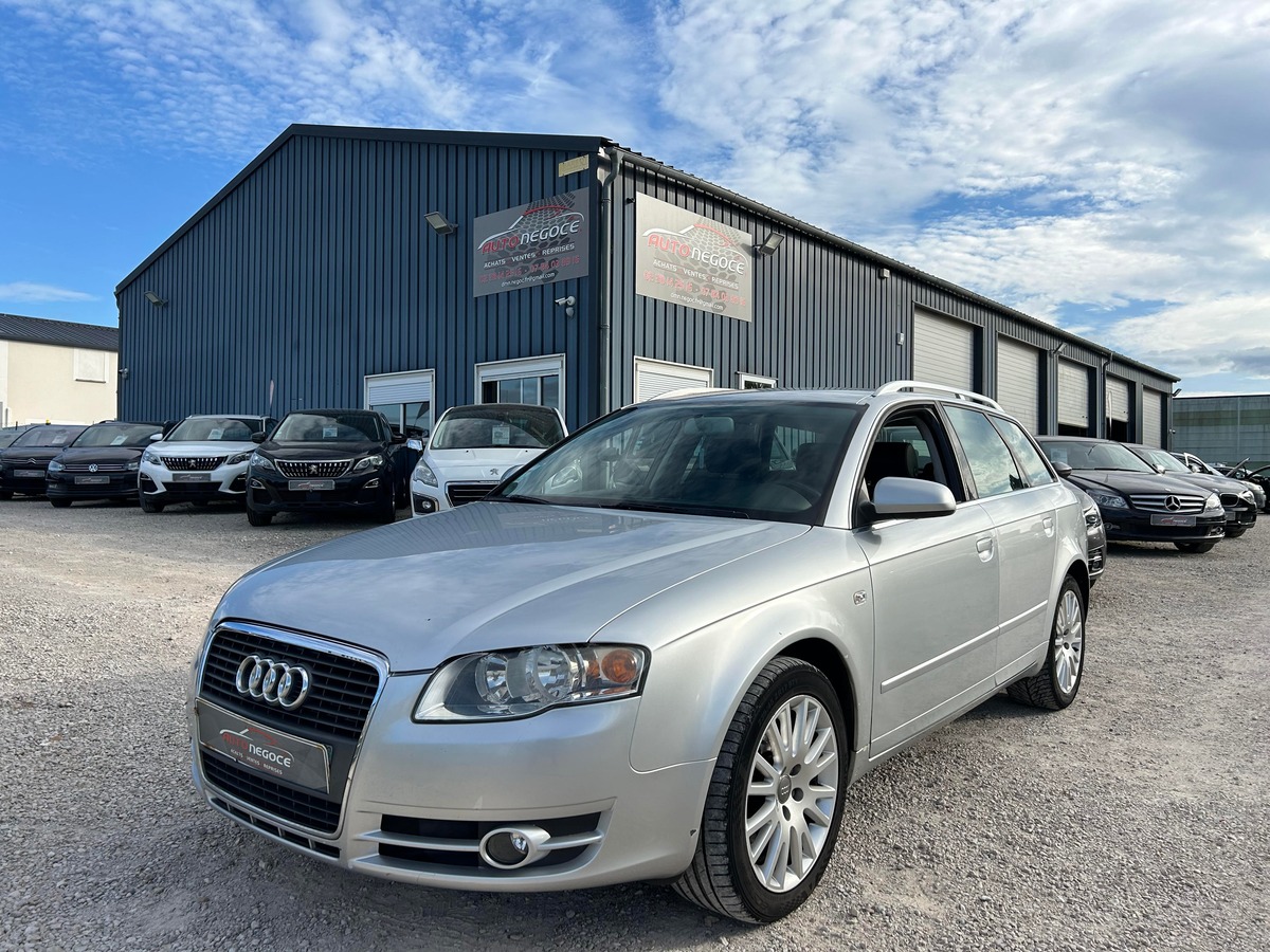 Audi A4 2.0 tdi 140 cv BVA* AMBIENTE*