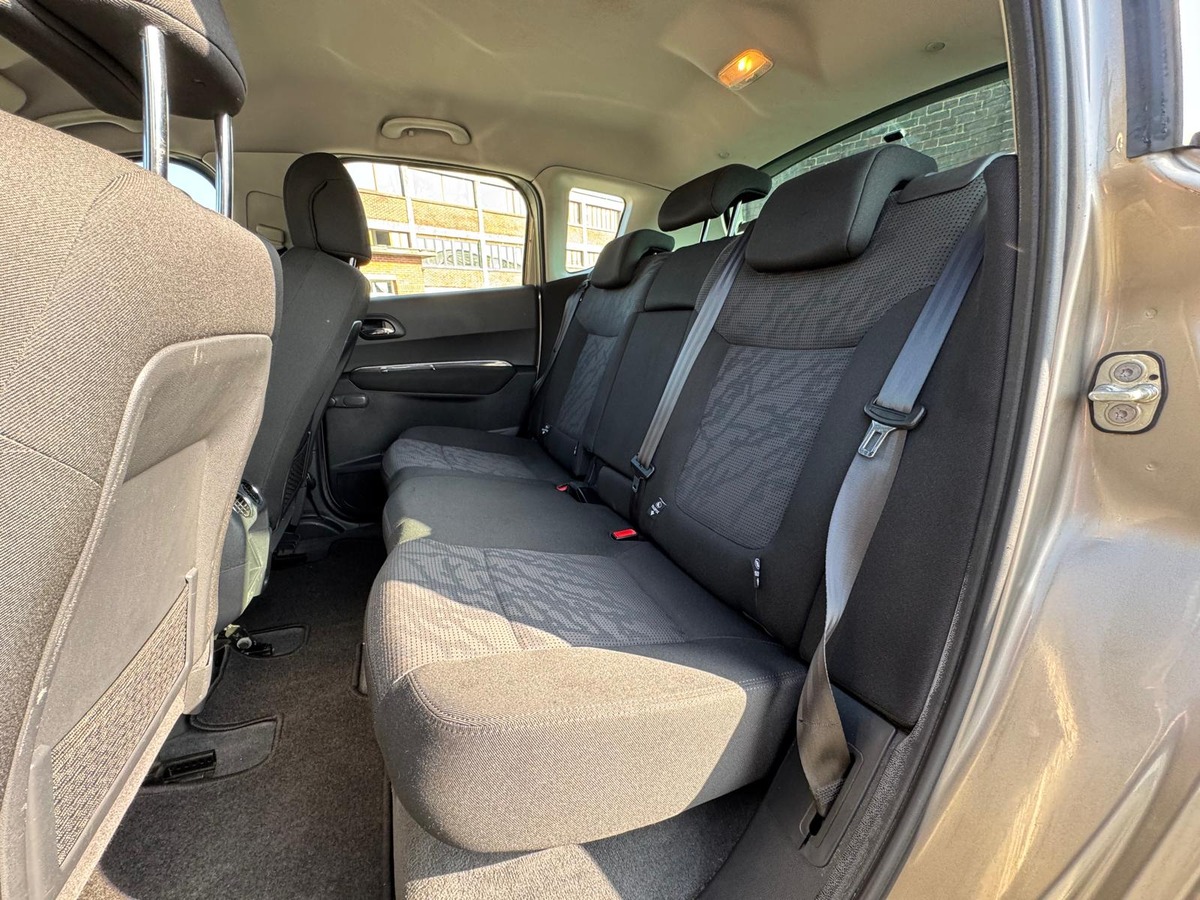 Peugeot 3008 1.6 HDI 110-PREMIUM-DISTRIBUTION OK-GARANTIE