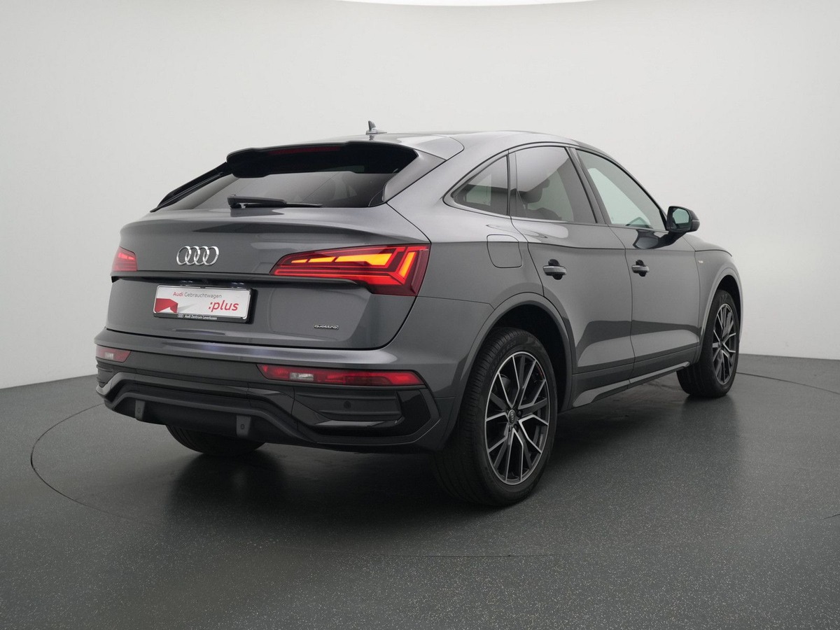 Audi Q5 Sportback 50 TFSI e 299ch S line quattro S tronic 7/Caméra/Volant méplat