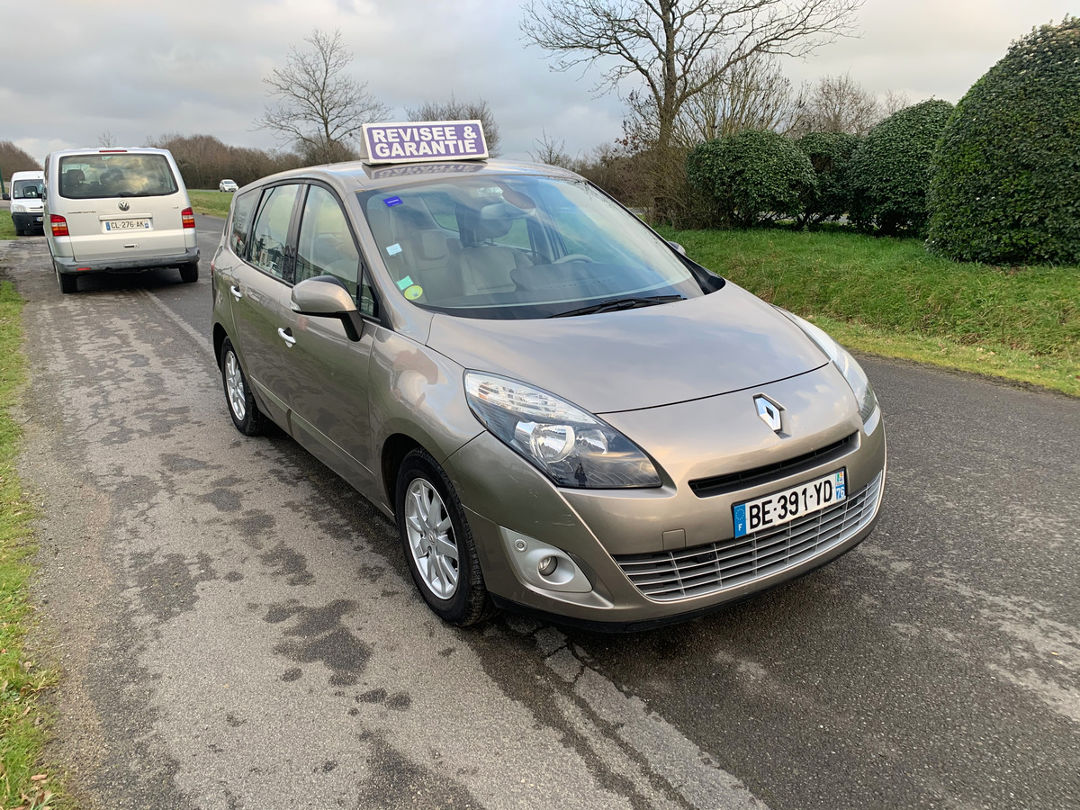 RENAULT Grand Scenic 1.9 dci 130CH 151847KM