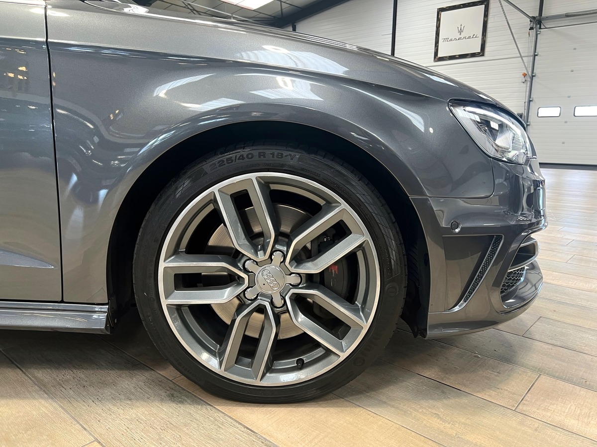 Audi S3 SPORTBACK QUATTRO TFSI 300 STRONIC 6