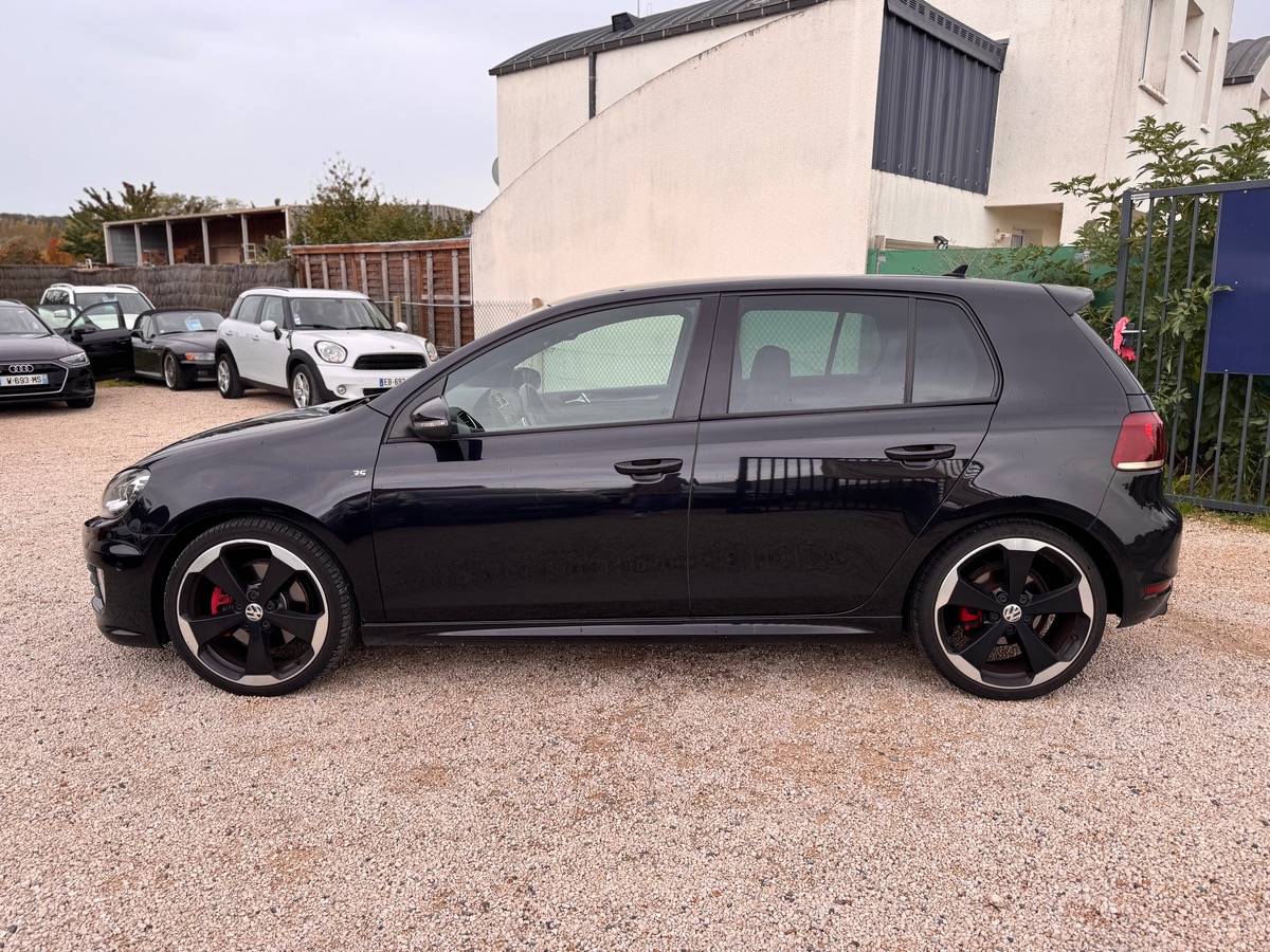 Volkswagen Golf GTI EDITION 35