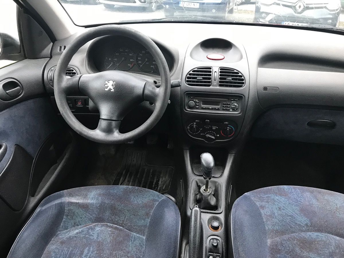 Peugeot 206 1.4i 75cv premium 141288km