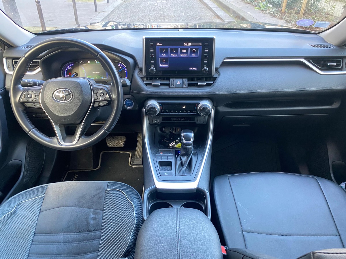 Toyota RAV4 Dynamic 2WD 218ch Carplay