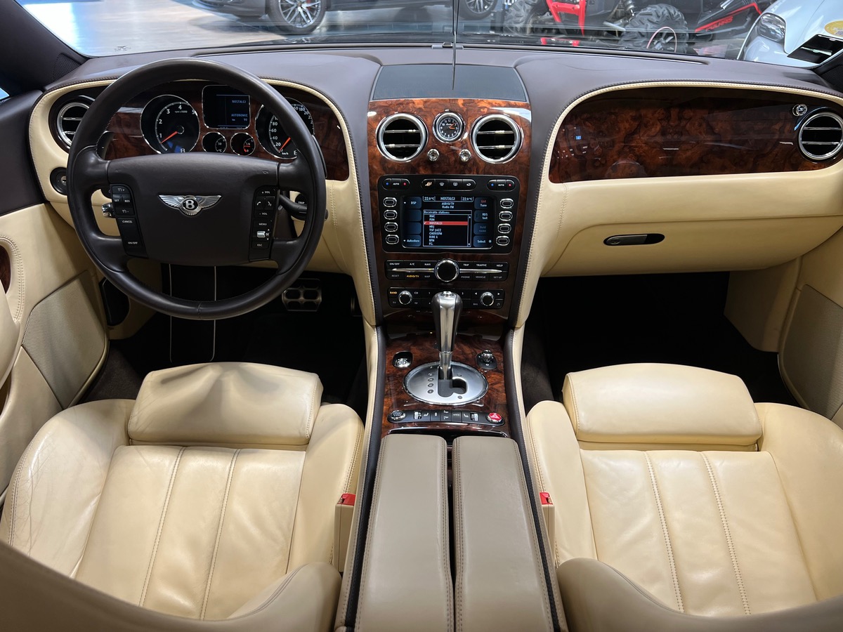 Bentley Continental GT COUPE W12 6.0 4WD 560CV uz 