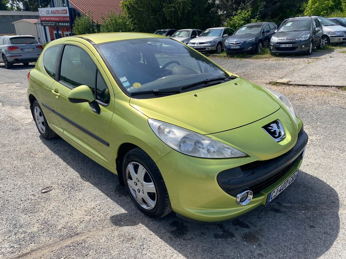 Peugeot 207 1.4 90cv 157000km urban 