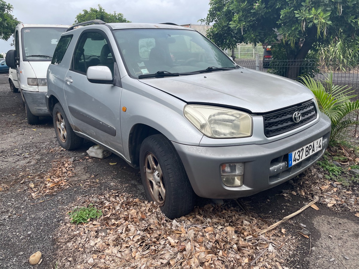 Toyota RAV4 rav 4 d4d  115chevaux