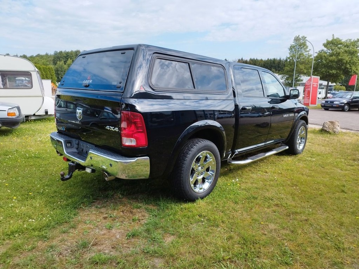 Dodge RAM 1500 5,7 V8/Cabine multiplace/Laramie.