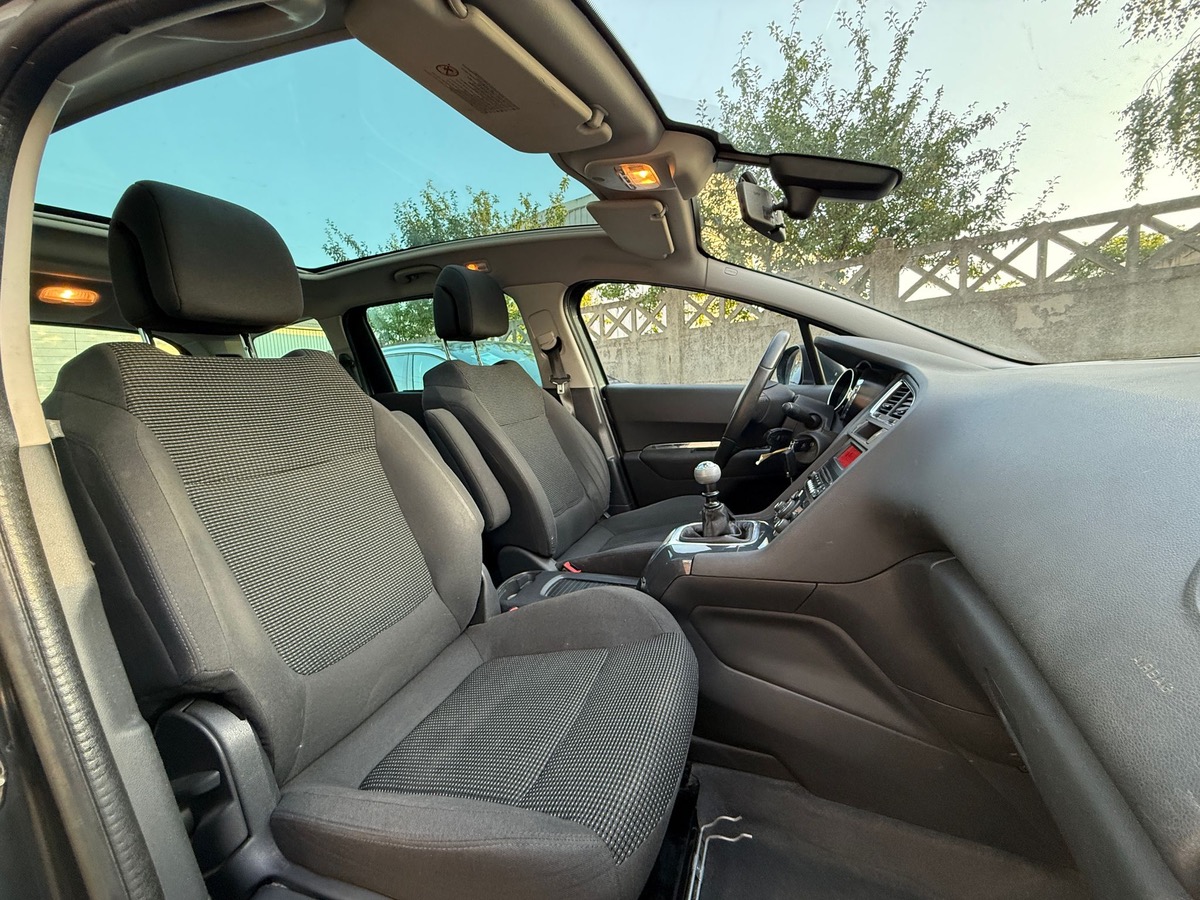Peugeot 5008 1.6 HDI 112 CV style 1er main 7 place 4XCB