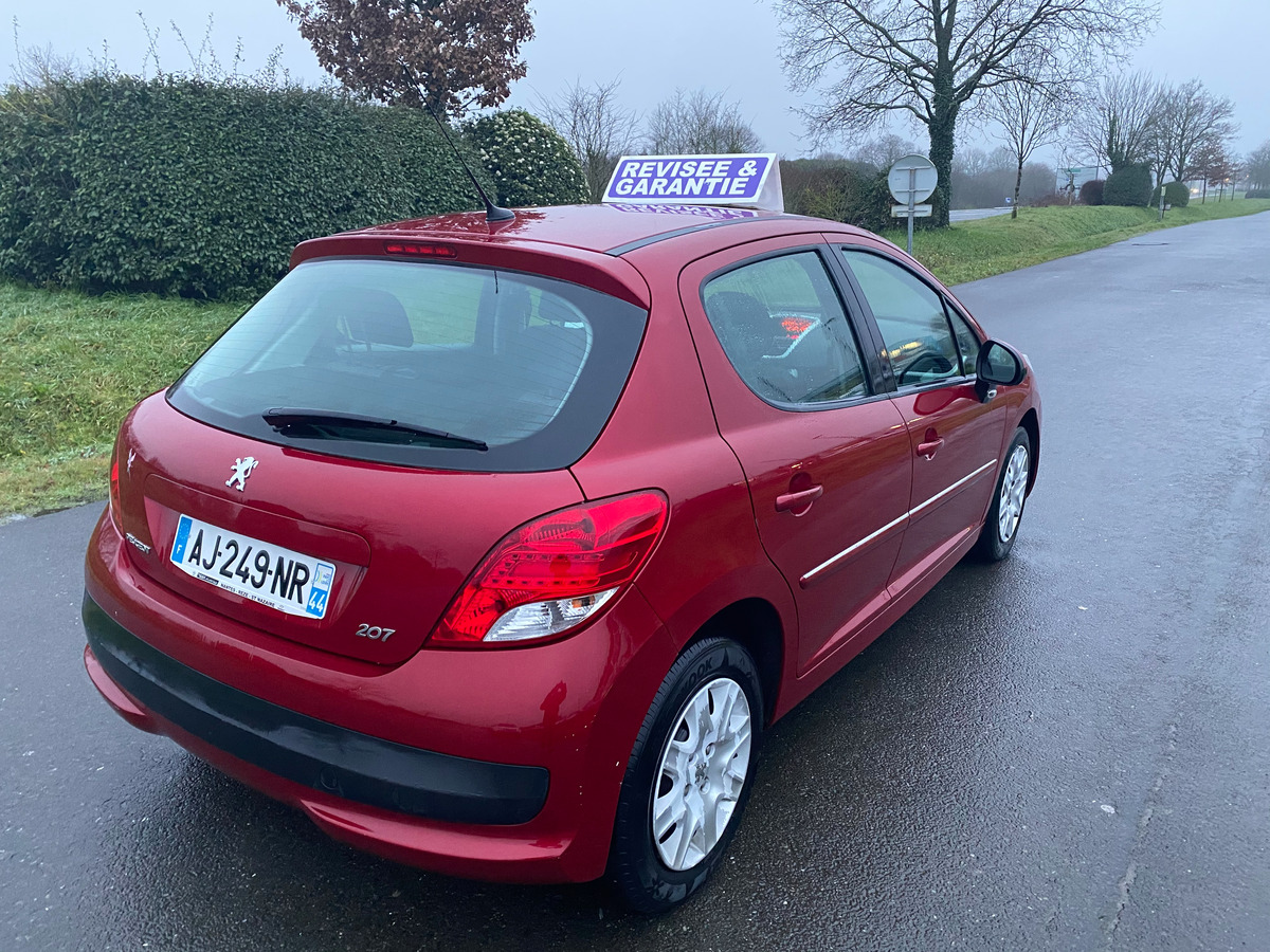 Peugeot 207 1.4 HDI 70cv Premium