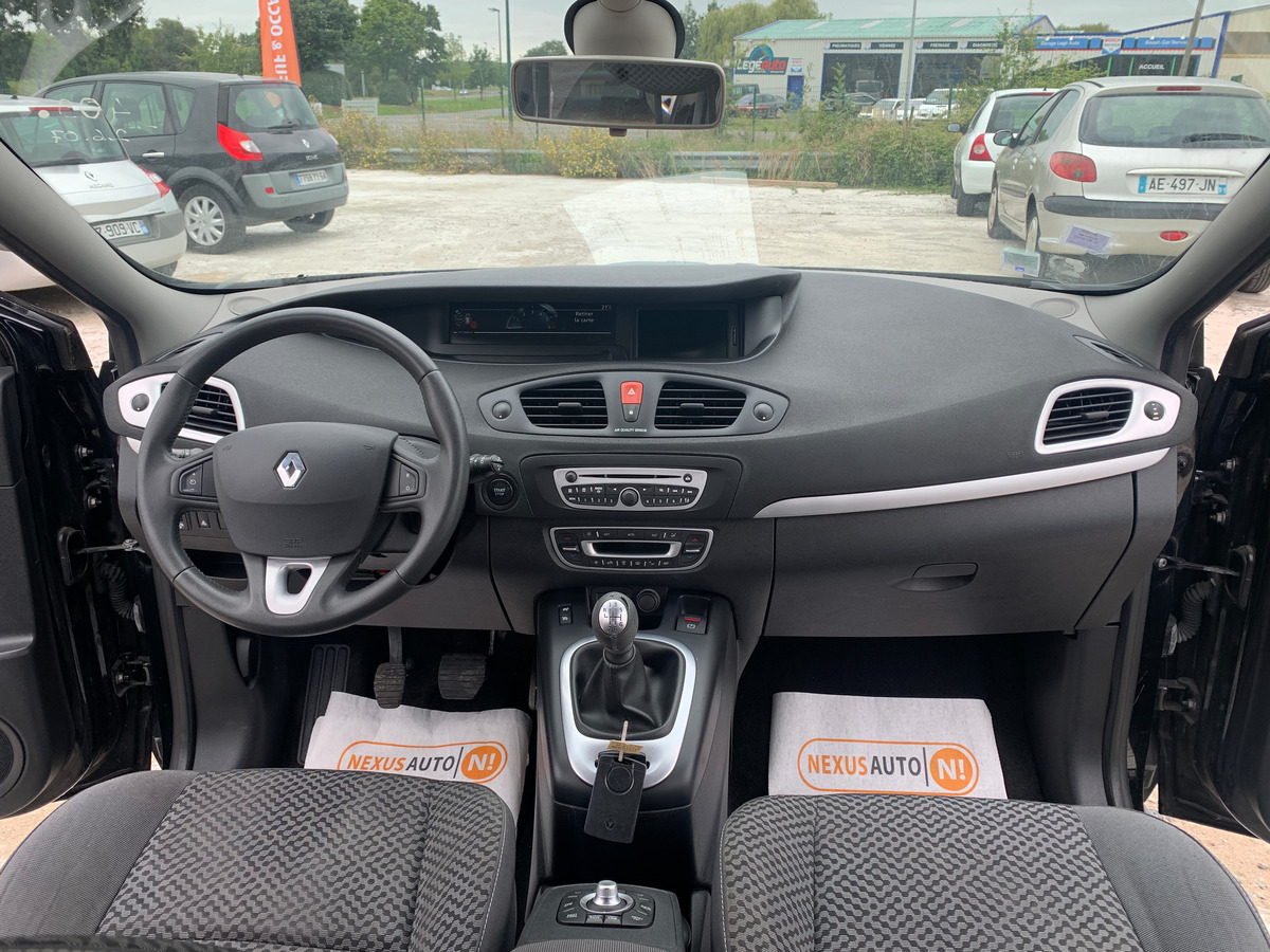 RENAULT Megane scenic 1.5 dci 110CH 187163km